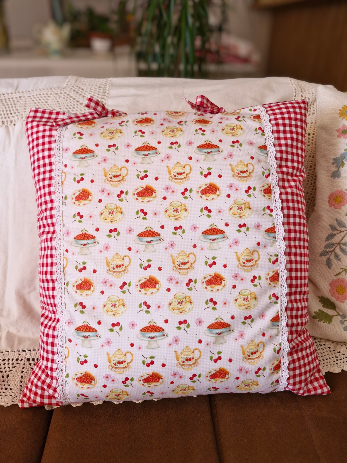 ~CERISE GOURMANDE~ Housse de Coussin 45x45cm
