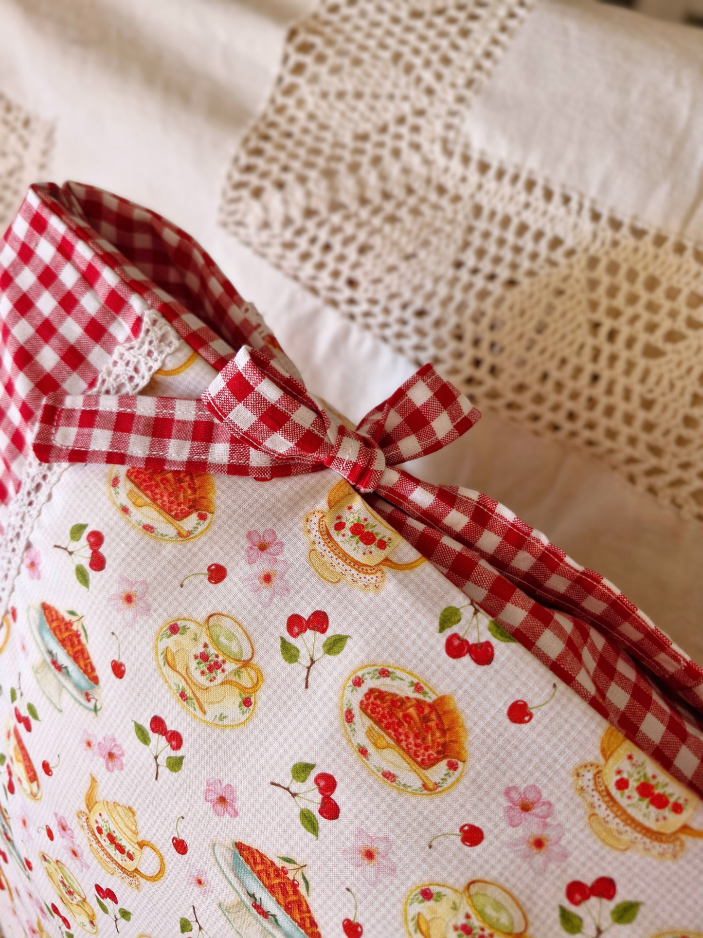 ~CERISE GOURMANDE~ Housse de Coussin 45x45cm