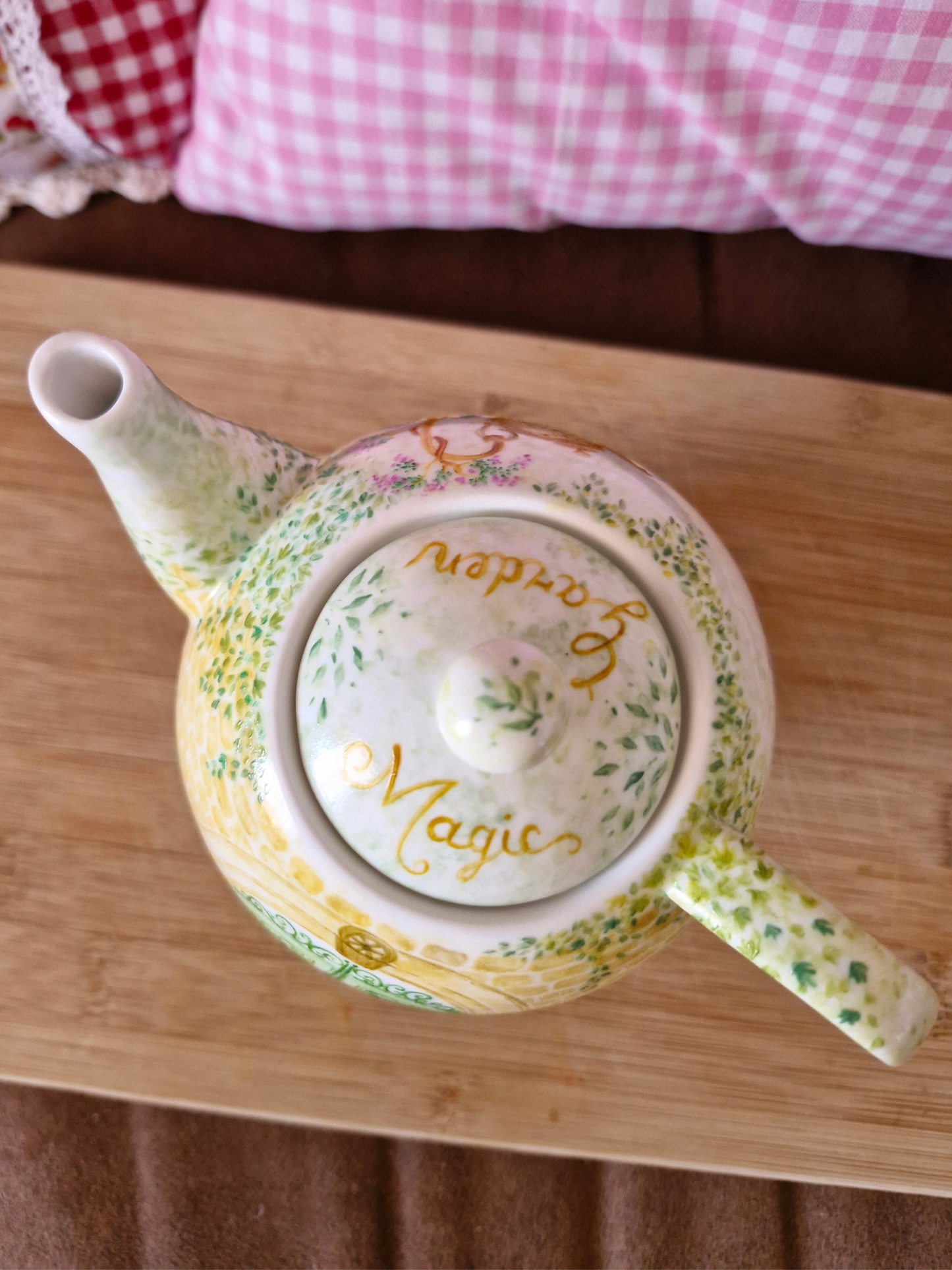LONELY TEA POT ~ Magic Garden ~