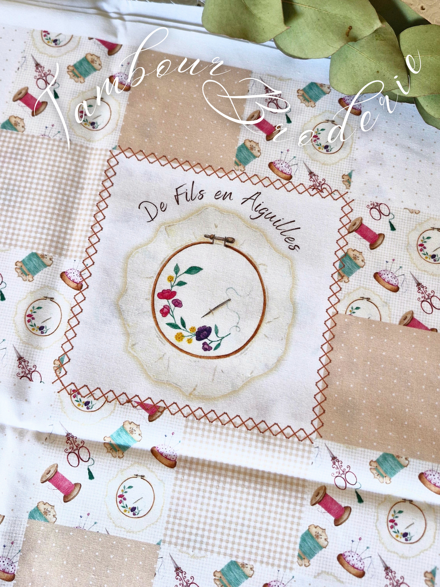 Tissu PATCHWORK - TAMBOUR DE BRODERIE