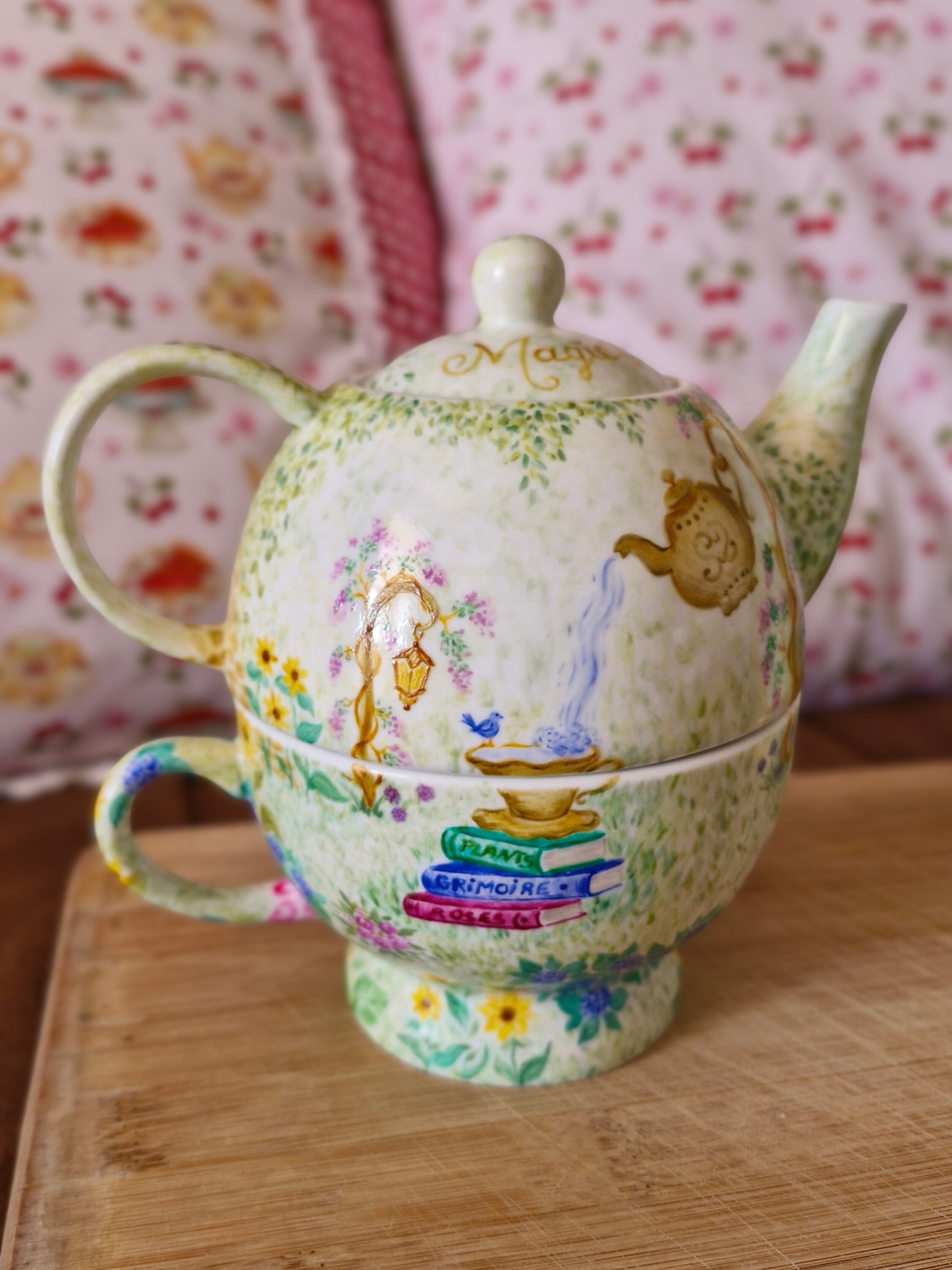LONELY TEA POT ~ Magic Garden ~