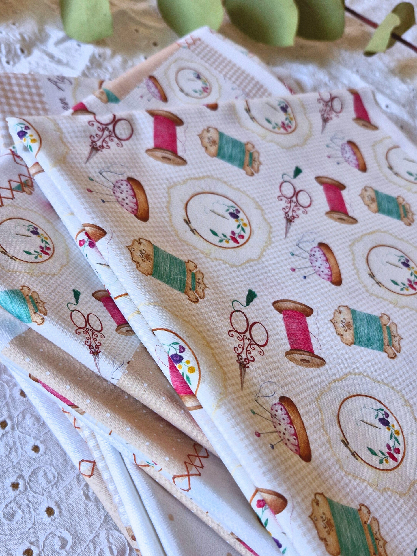 Tissu PATCHWORK BRODERIE