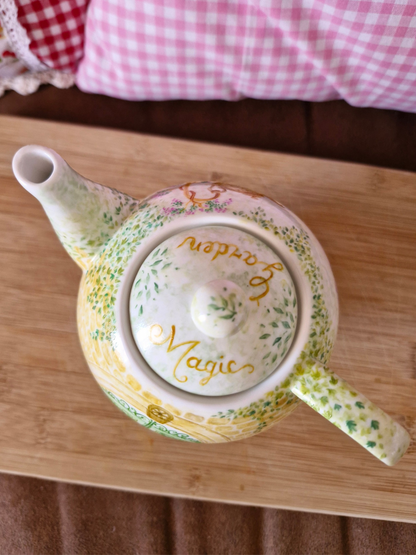 LONELY TEA POT ~ Magic Garden ~