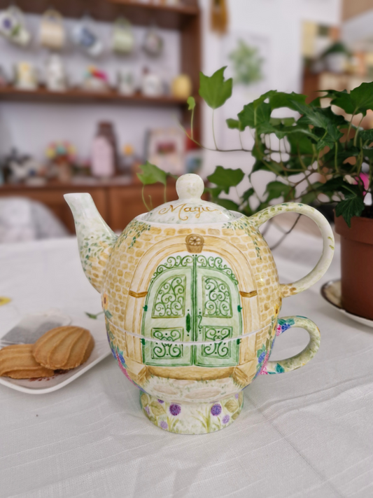 LONELY TEA POT ~ Magic Garden ~